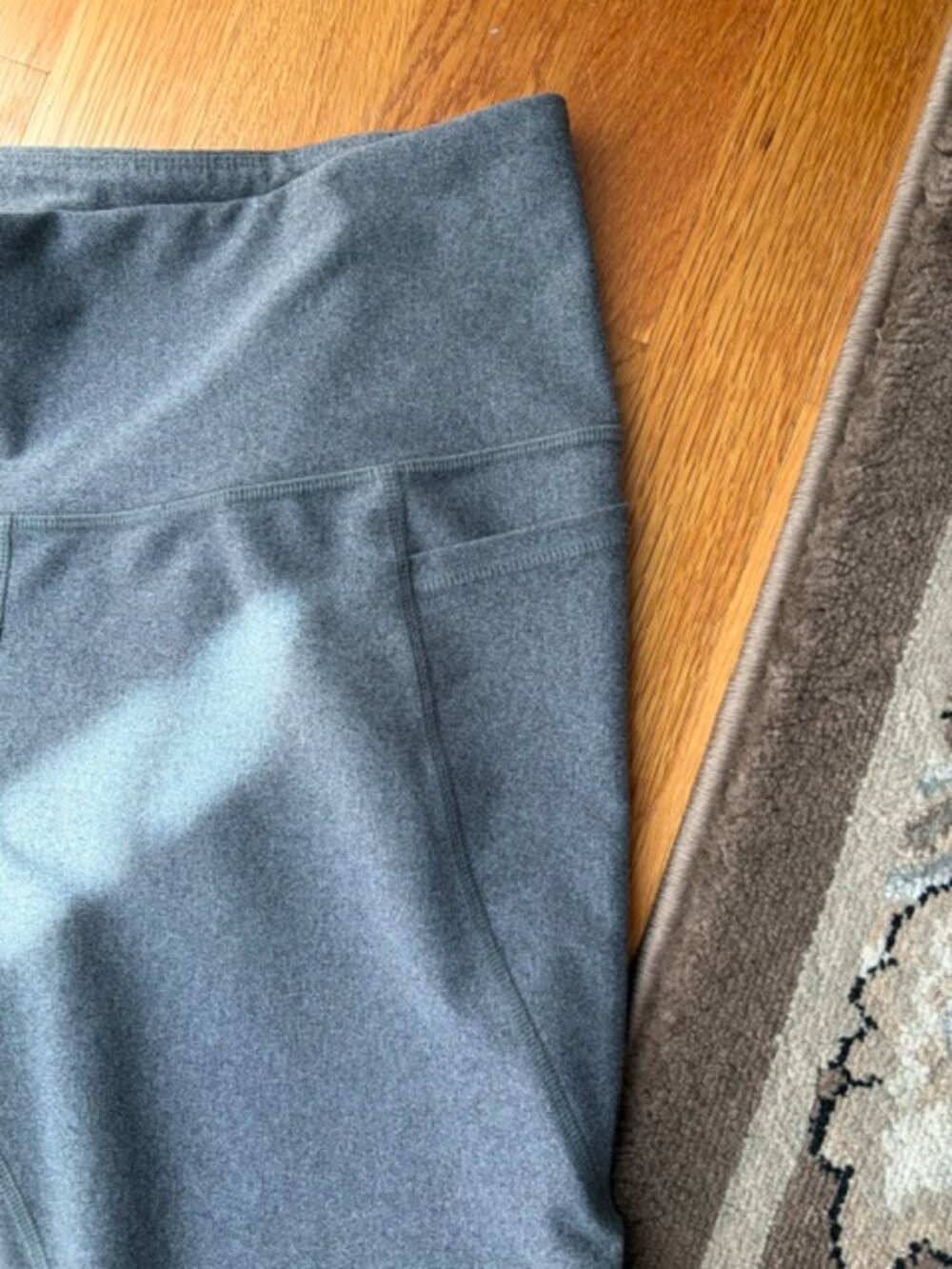Set of 3 Old Navy Active Leggings - Picture 3 of 8